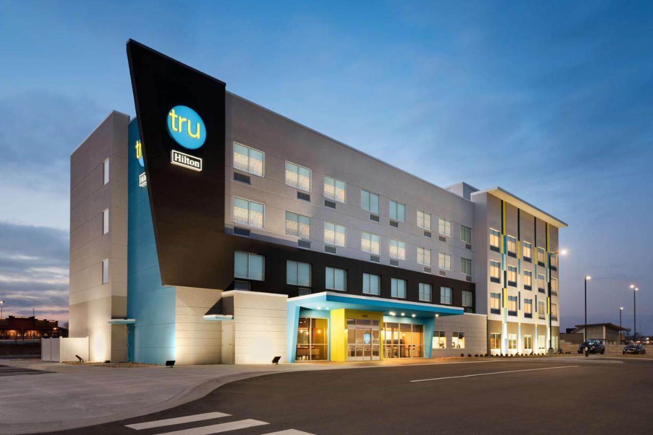 Hotel Tru By Hilton Cedar Rapids Westdale Exterior foto