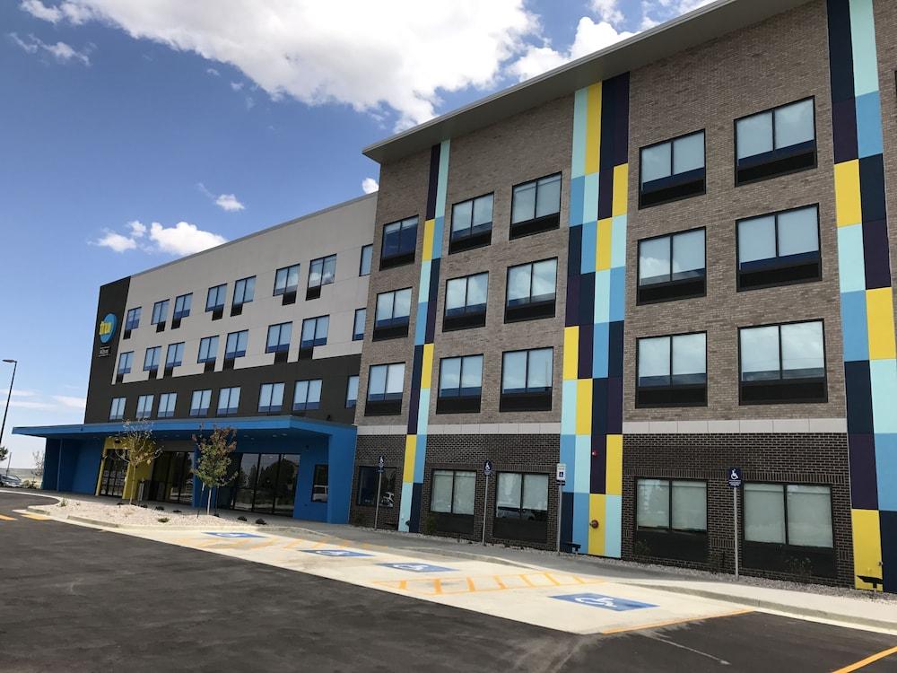 Hotel Tru By Hilton Cedar Rapids Westdale Exterior foto