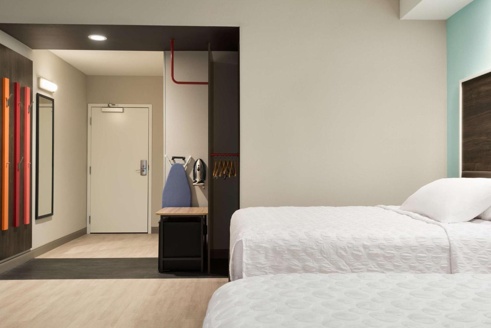 Hotel Tru By Hilton Cedar Rapids Westdale Exterior foto