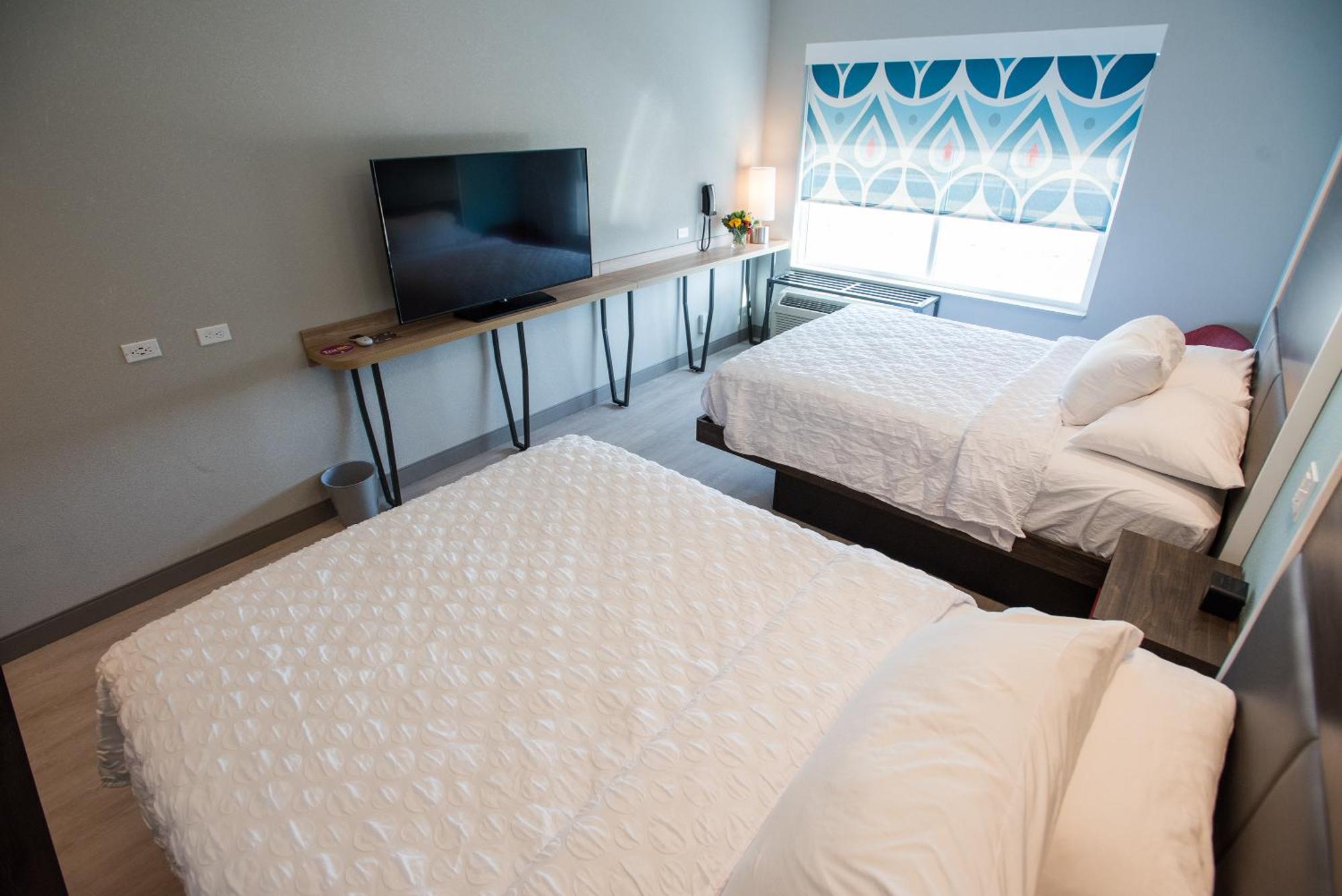 Hotel Tru By Hilton Cedar Rapids Westdale Exterior foto